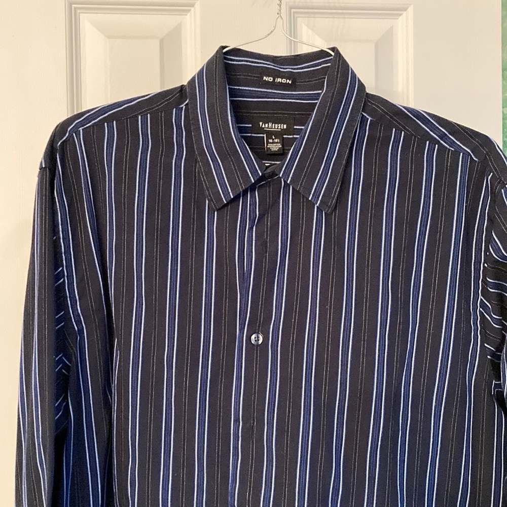 VAN HEUSEN no iron blues striped lg. sleeve men’s shirt, size L like new. $8